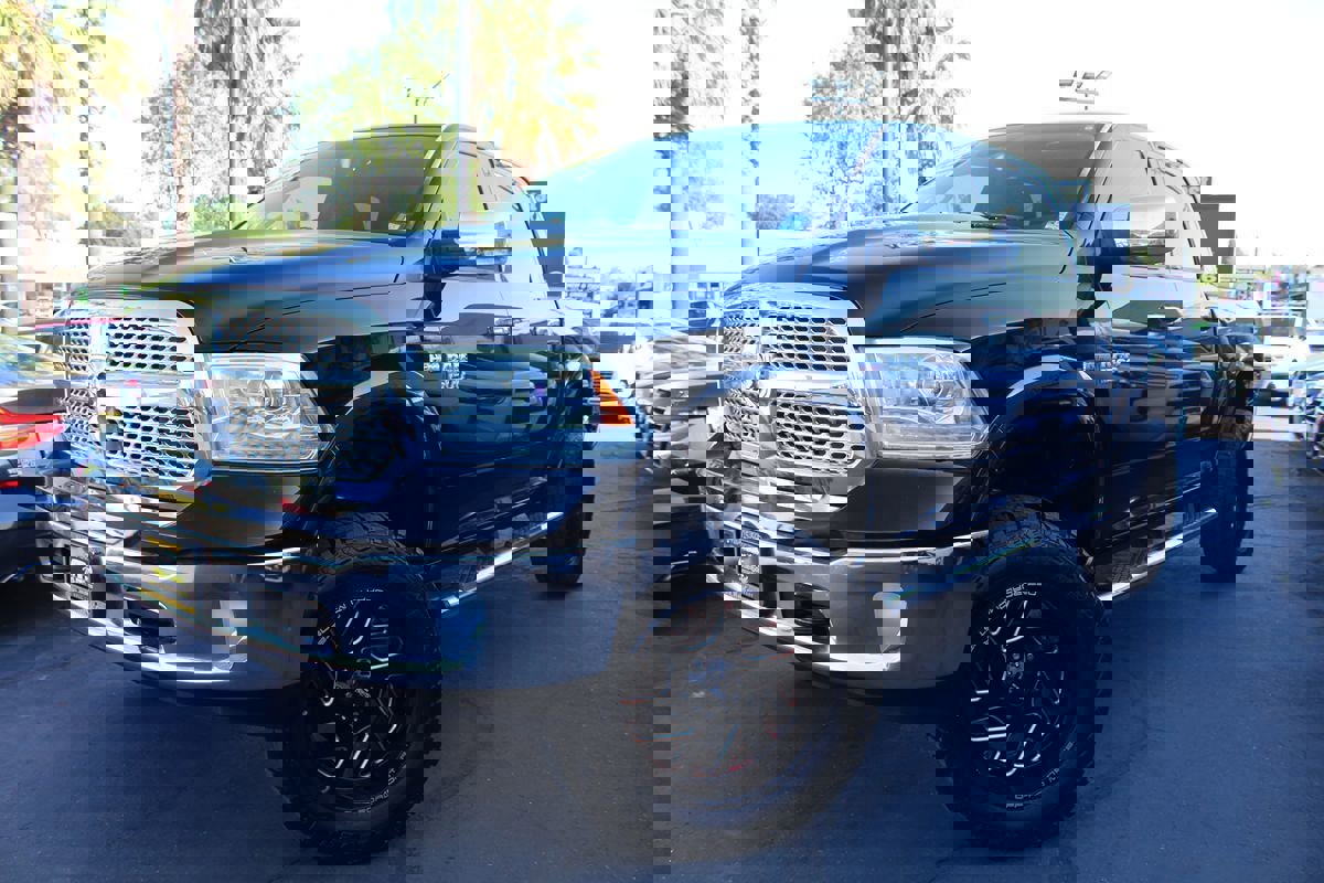 Used 2014 RAM 1500 Laramie w/ Convenience Group image 2