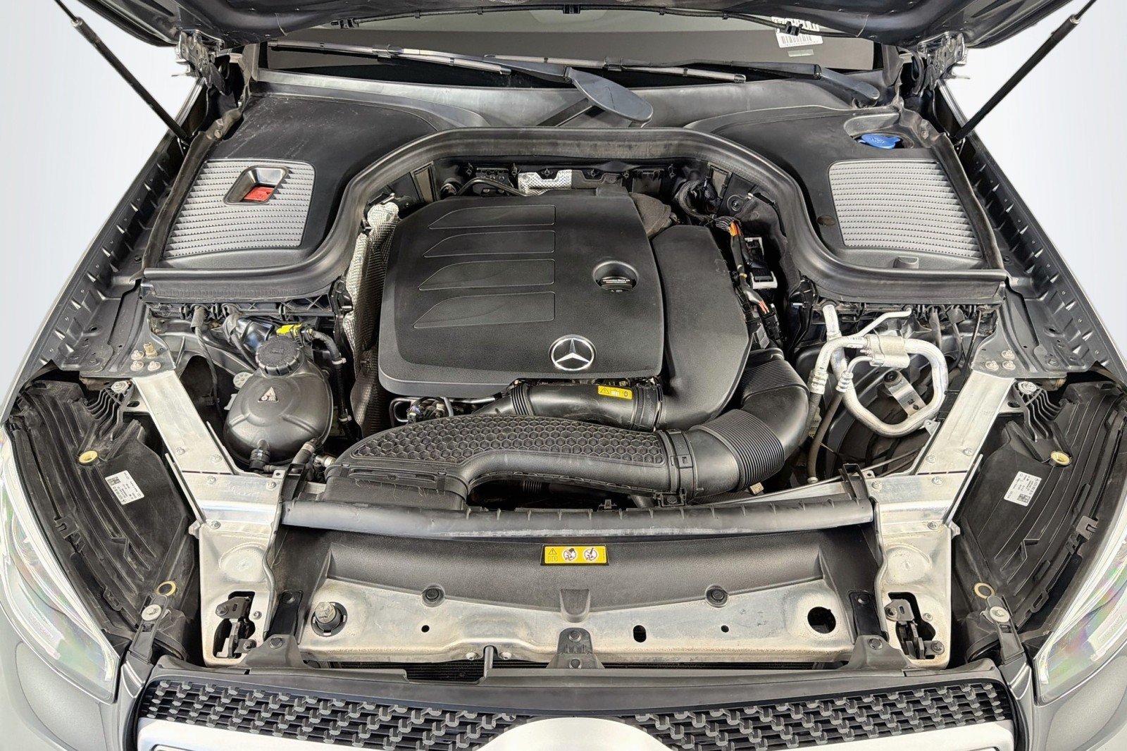 Used 2022 Mercedes-Benz GLC 300 image 11