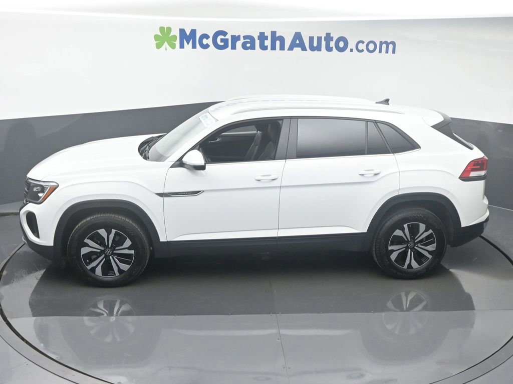 Used 2024 Volkswagen Atlas Cross Sport SE image 20