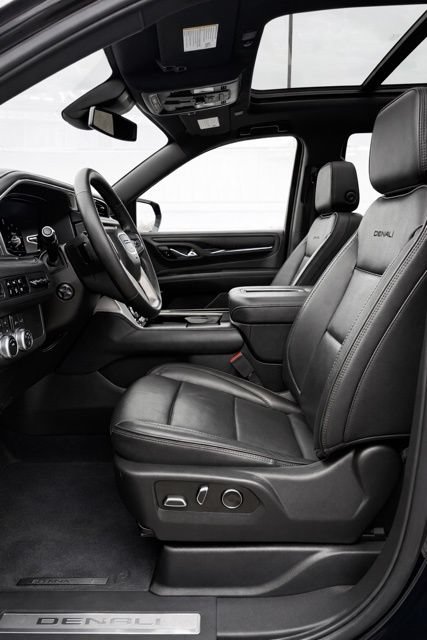Used 2024 GMC Yukon Denali AWD/4WD image 11
