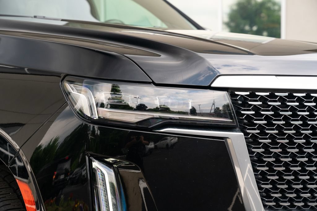 Used 2022 Cadillac Escalade ESV Premium Luxury AWD/4WD image 8