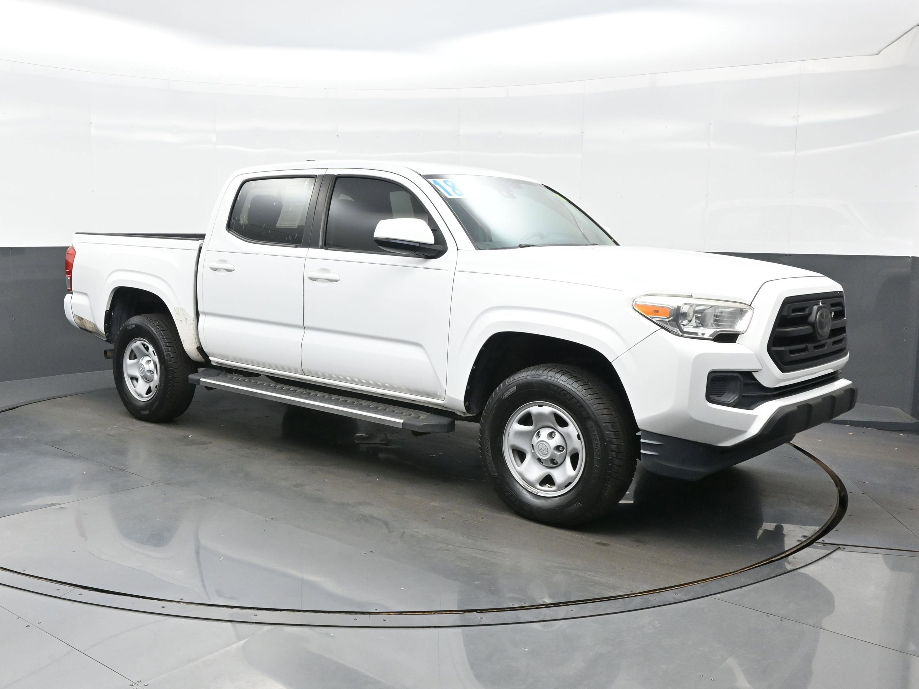 Used 2018 Toyota Tacoma SR w/ SR Convenience Package RWD image 11