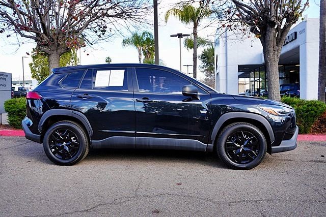 Used 2022 Toyota Corolla Cross L image 7