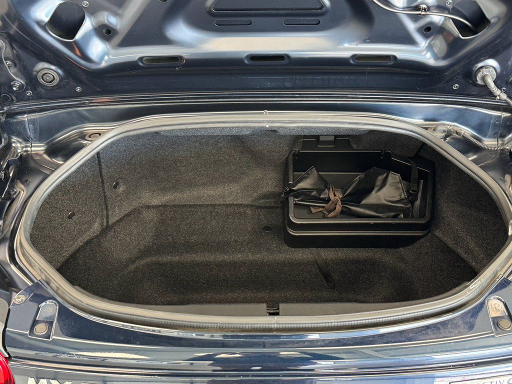 Used 2025 MAZDA MX-5 Miata RF Grand Touring image 29
