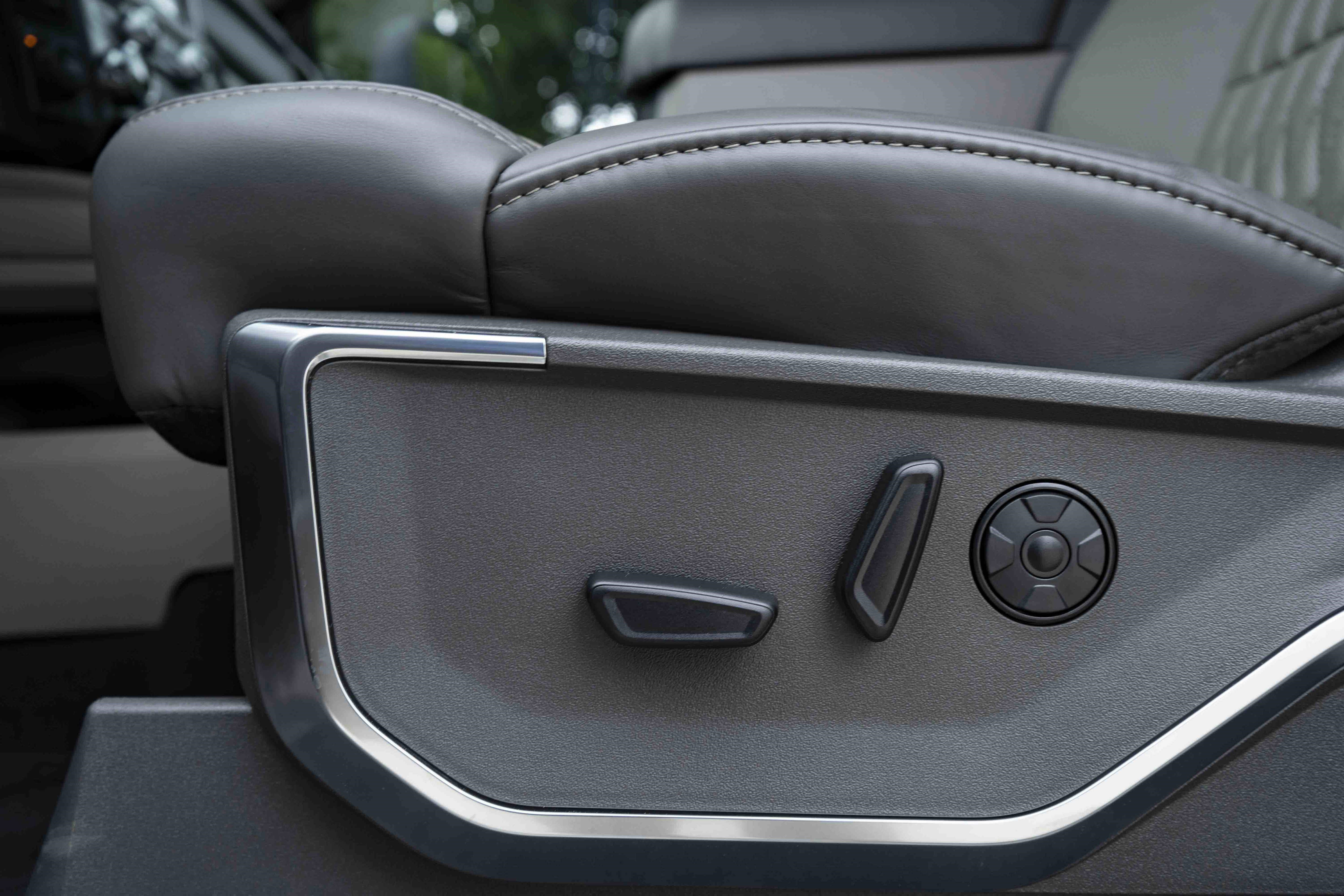 Used 2026 Ford F450 Platinum w/ Platinum Plus Package image 44