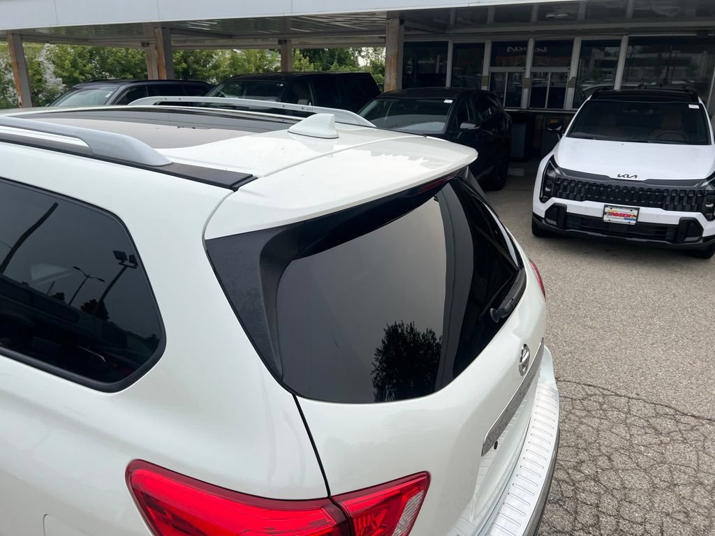 Used 2019 Nissan Pathfinder SL w/ SL Premium Package AWD/4WD image 39