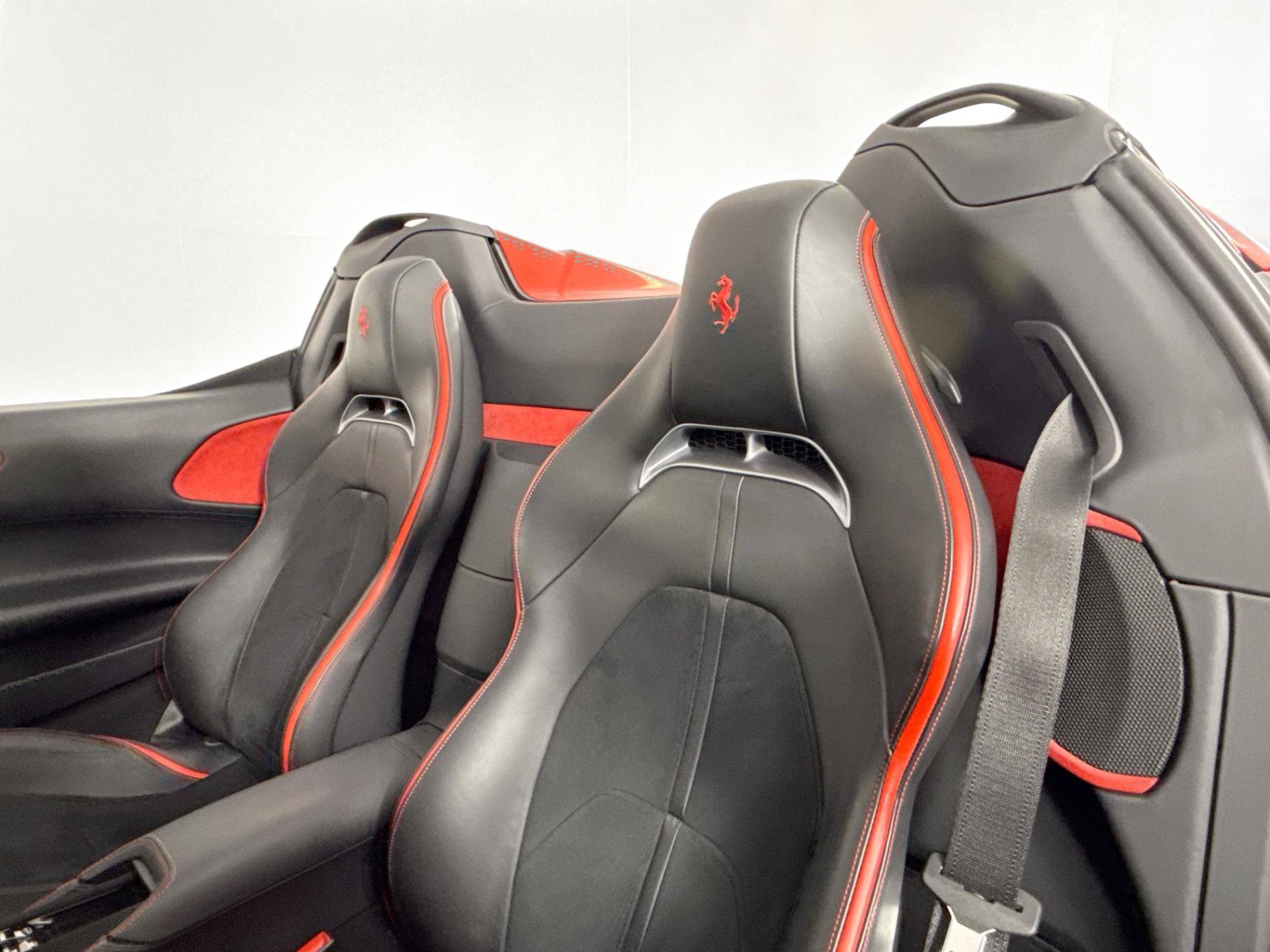 Used 2025 Ferrari SF90 Spider AWD/4WD image 37