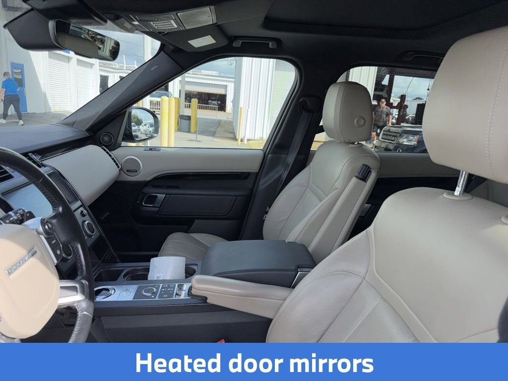 Used 2018 Land Rover Discovery SE AWD/4WD image 13