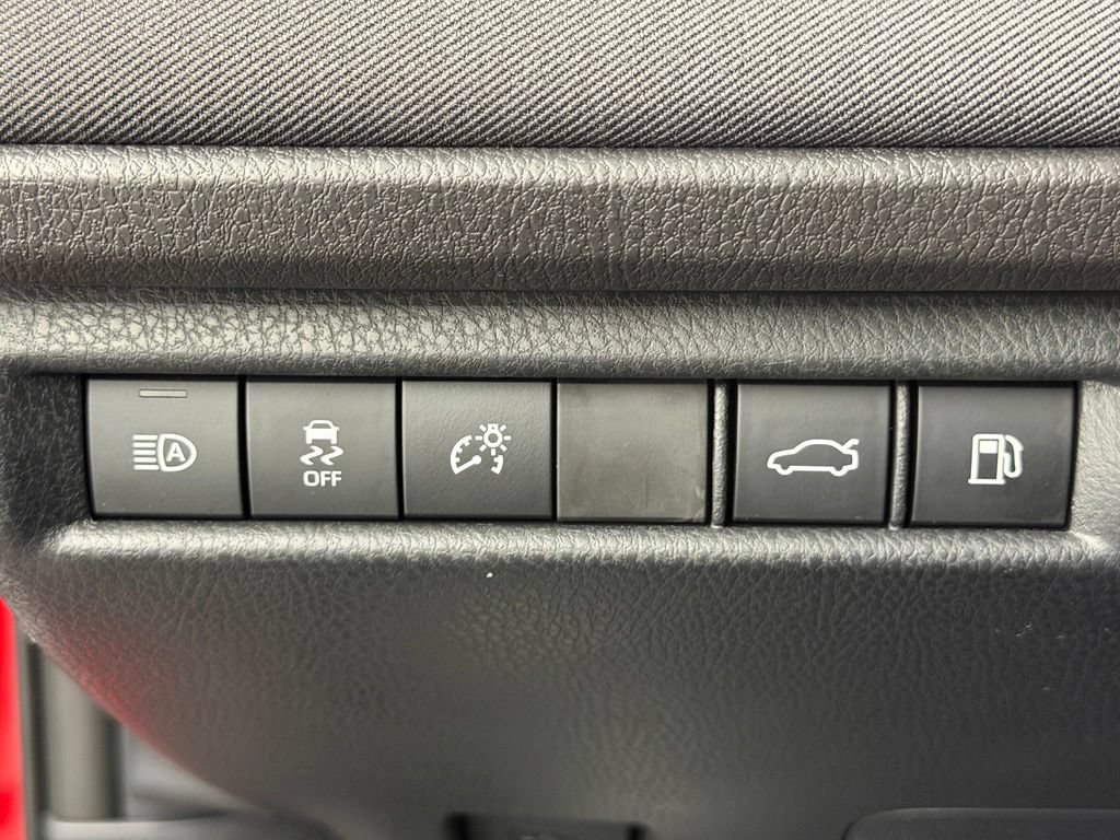 Used 2026 Toyota Camry LE FWD image 28
