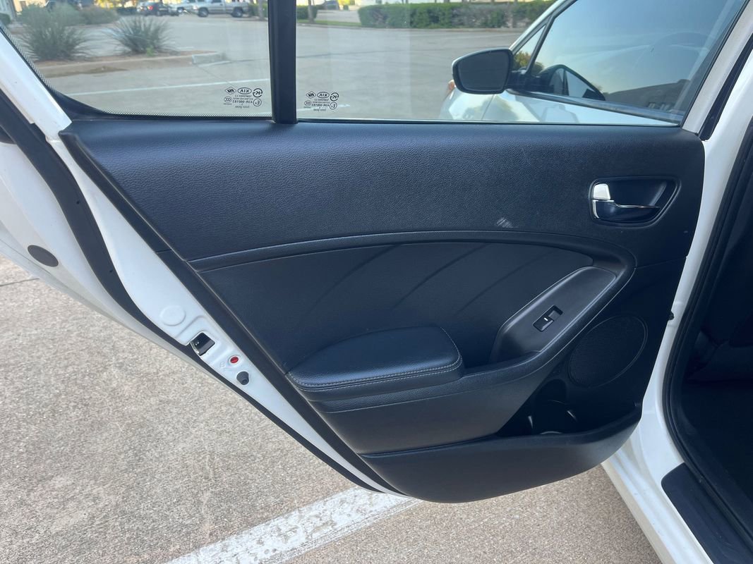 Used 2016 Kia Forte LX image 14