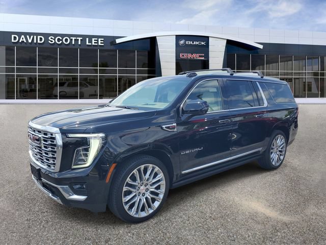 Used 2026 GMC Yukon XL Denali w/ Denali Reserve Package AWD/4WD image 2