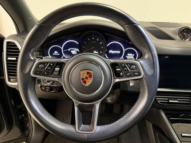 Certified 2023 Porsche Cayenne Platinum Edition image 15