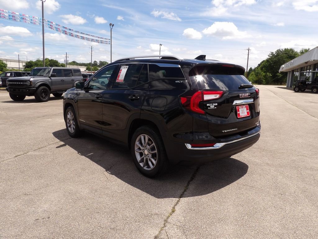 Used 2022 GMC Terrain SLT w/ Infotainment Package II AWD/4WD image 6