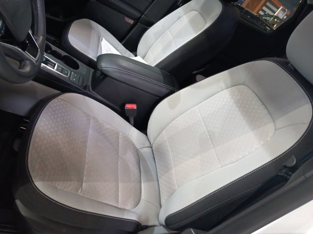 Used 2023 Ford Escape Active AWD/4WD image 6