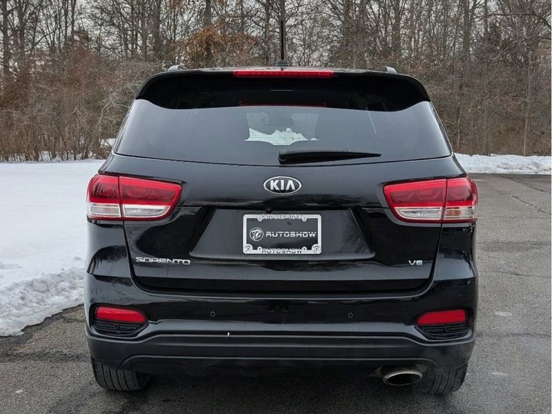 Used 2019 Kia Sorento S image 6