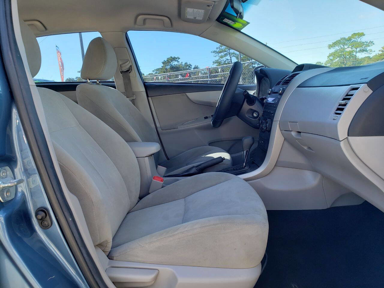 Used 2013 Toyota Corolla L image 13