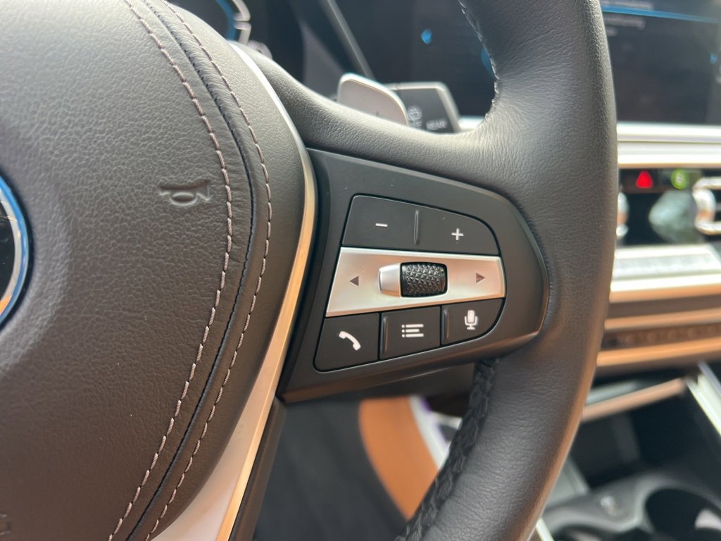 Used 2023 BMW X5 xDrive45e w/ Climate Comfort Package image 16