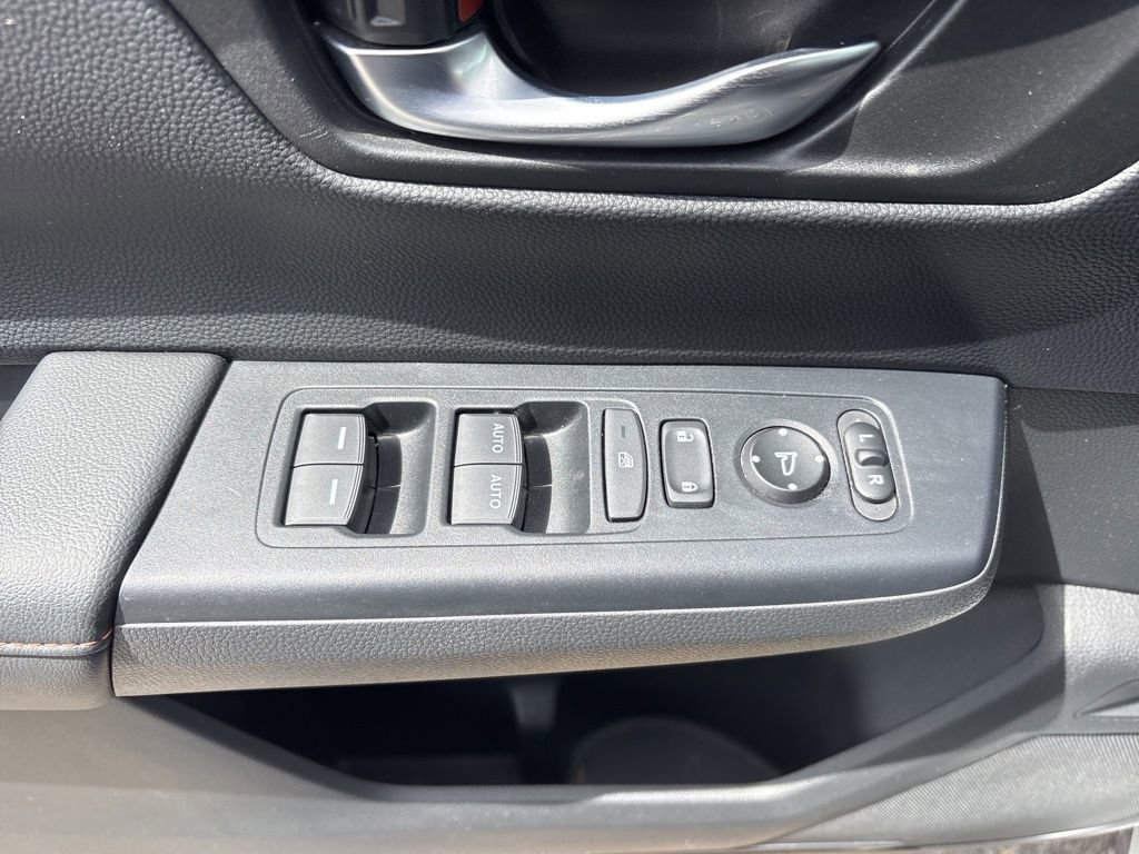 Used 2023 Honda CR-V Sport image 18