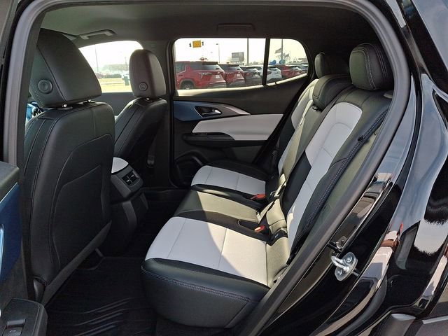 New 2026 Chevrolet Equinox EV LT image 7