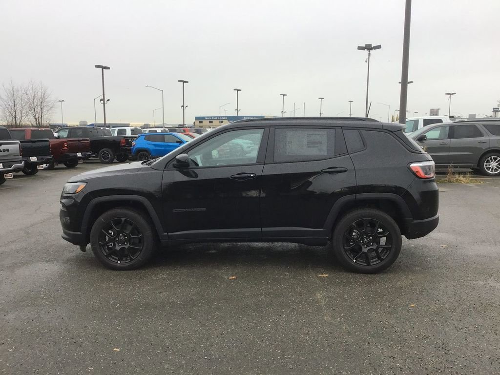New 2026 Jeep Compass Latitude w/ Quick Order Package 29K AWD/4WD image 1