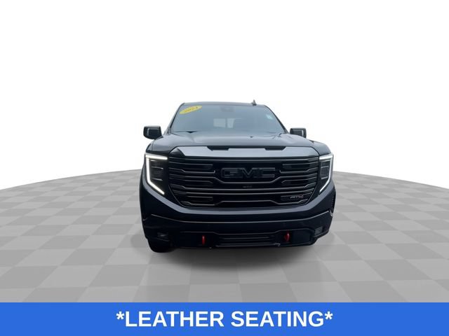 Used 2024 GMC Sierra 1500 AT4 w/ Technology Package AWD/4WD image 4