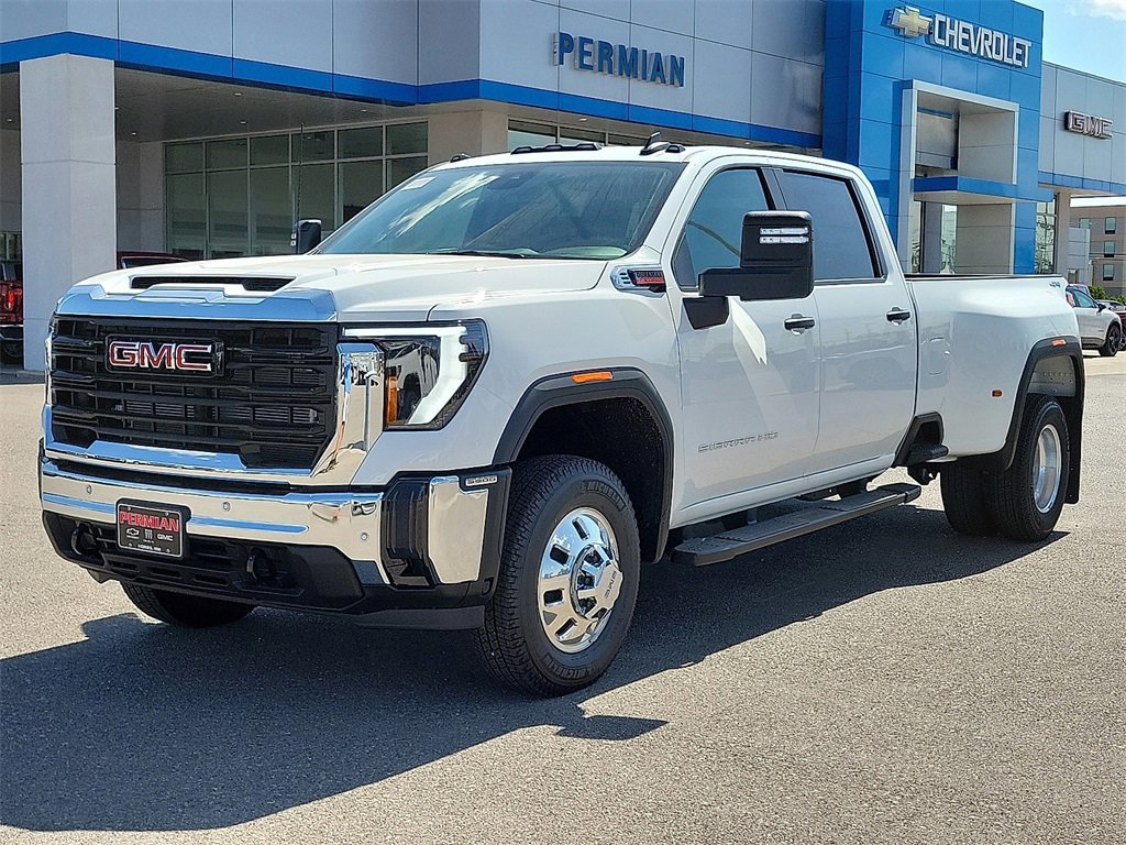 New 2025 GMC Sierra 3500 Pro w/ 1SA Pro Safety Plus Package image 5