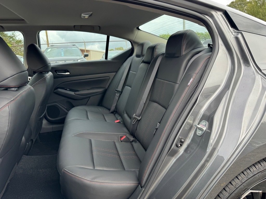 New 2025 Nissan Altima 2.5 SR w/ SR Premium Package image 11