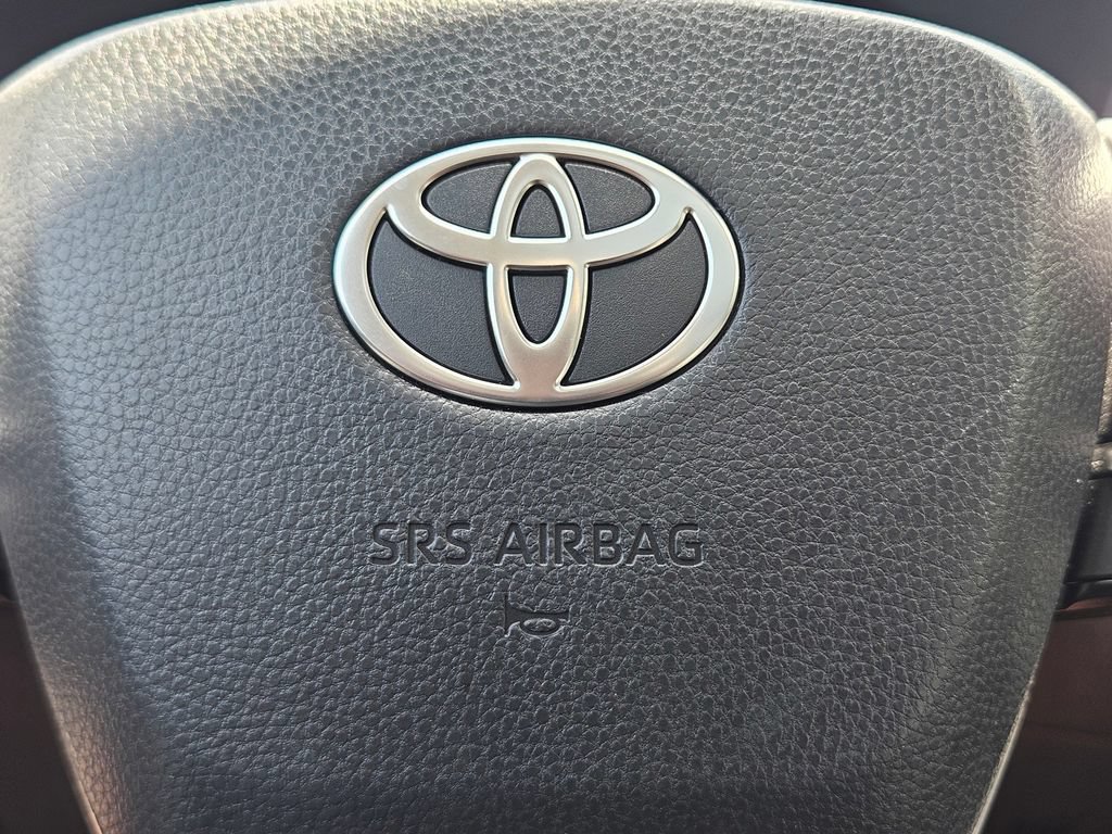Used 2024 Toyota Grand Highlander XLE FWD image 31