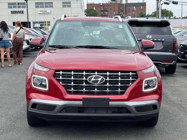 Certified 2023 Hyundai Venue Limited w/ Cargo Package FWD video 2