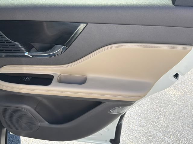 Used 2022 Lincoln Corsair FWD image 17
