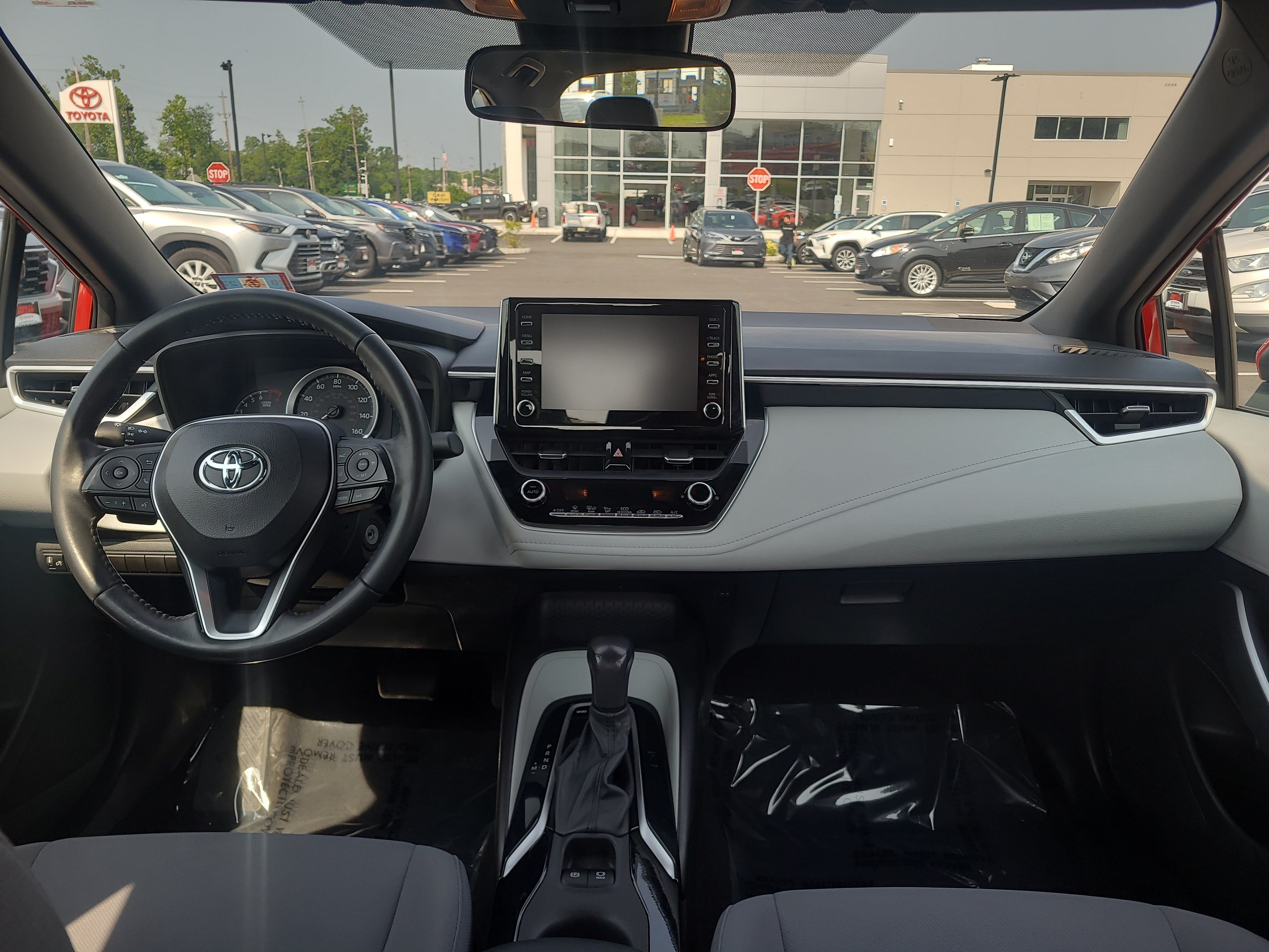 Used 2020 Toyota Corolla SE FWD image 18