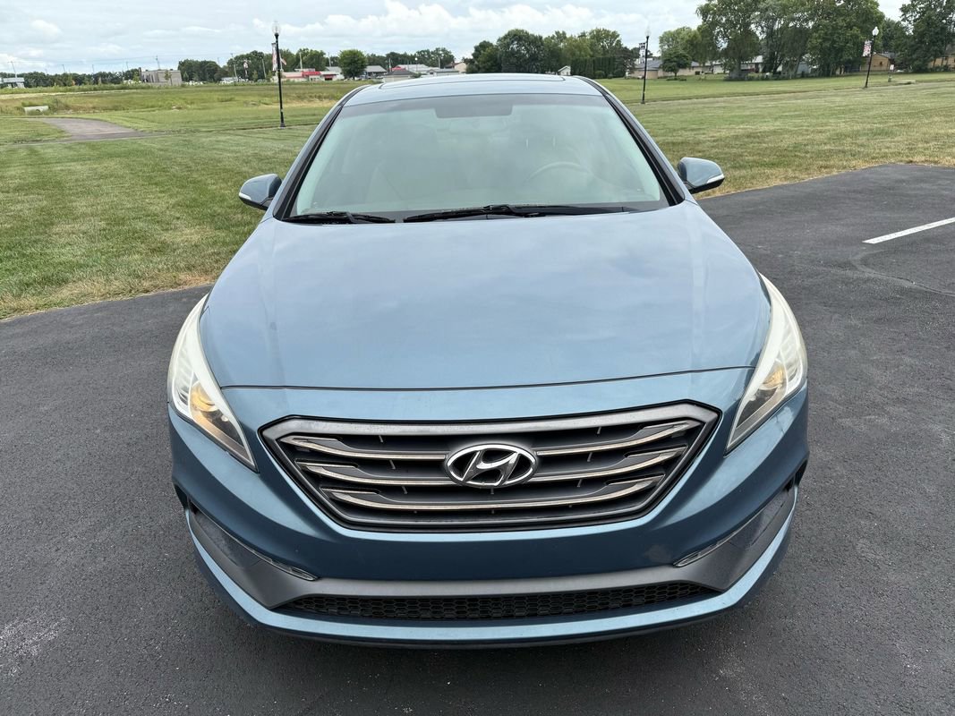 Used 2017 Hyundai Sonata Sport w/ Value Edition Package 02 image 2