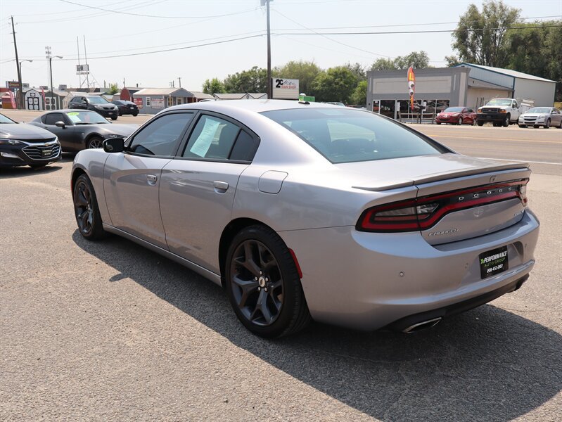 Used 2017 Dodge Charger SXT w/ Plus Group RWD image 5