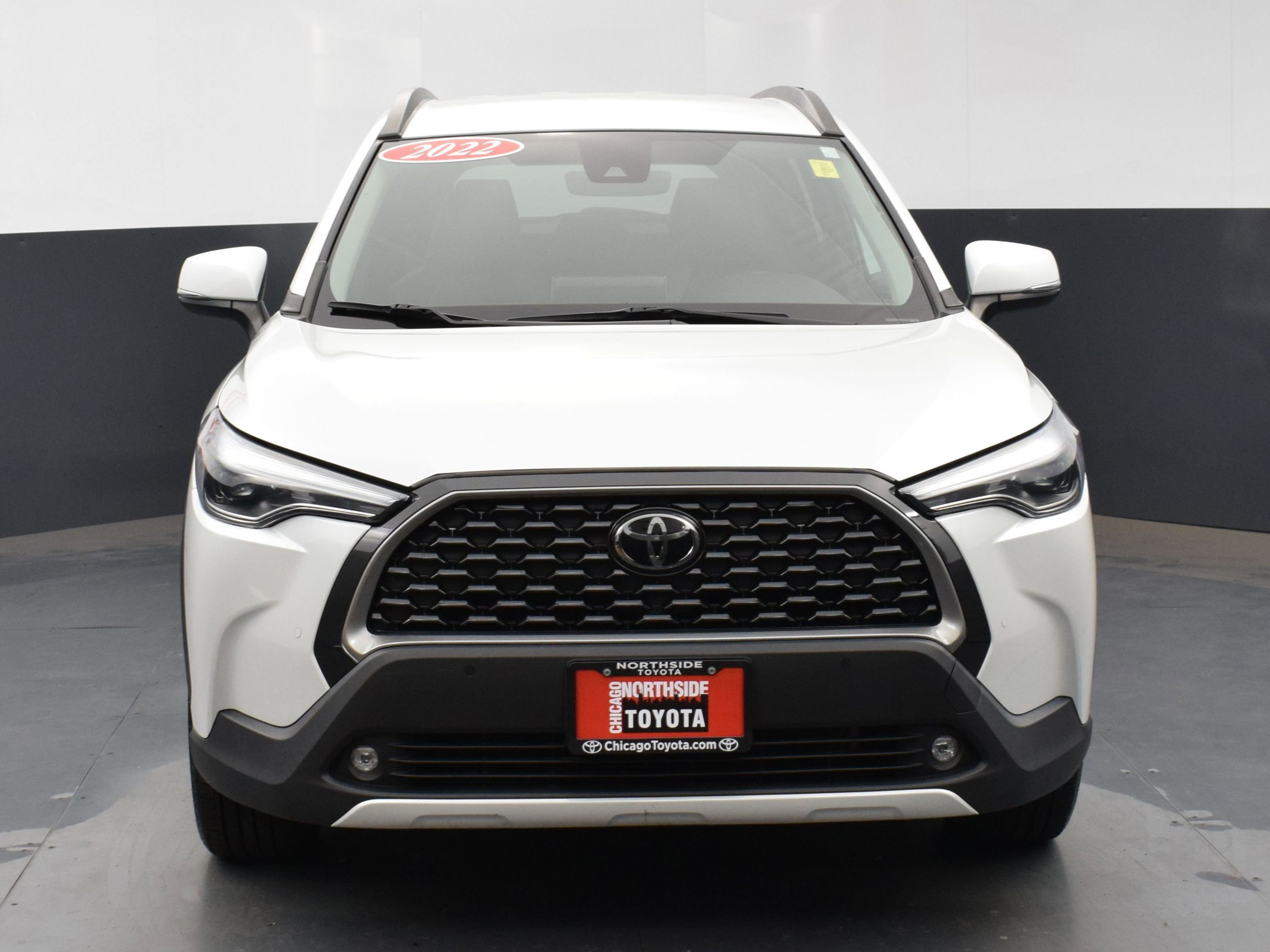 Used 2022 Toyota Corolla Cross XLE image 7