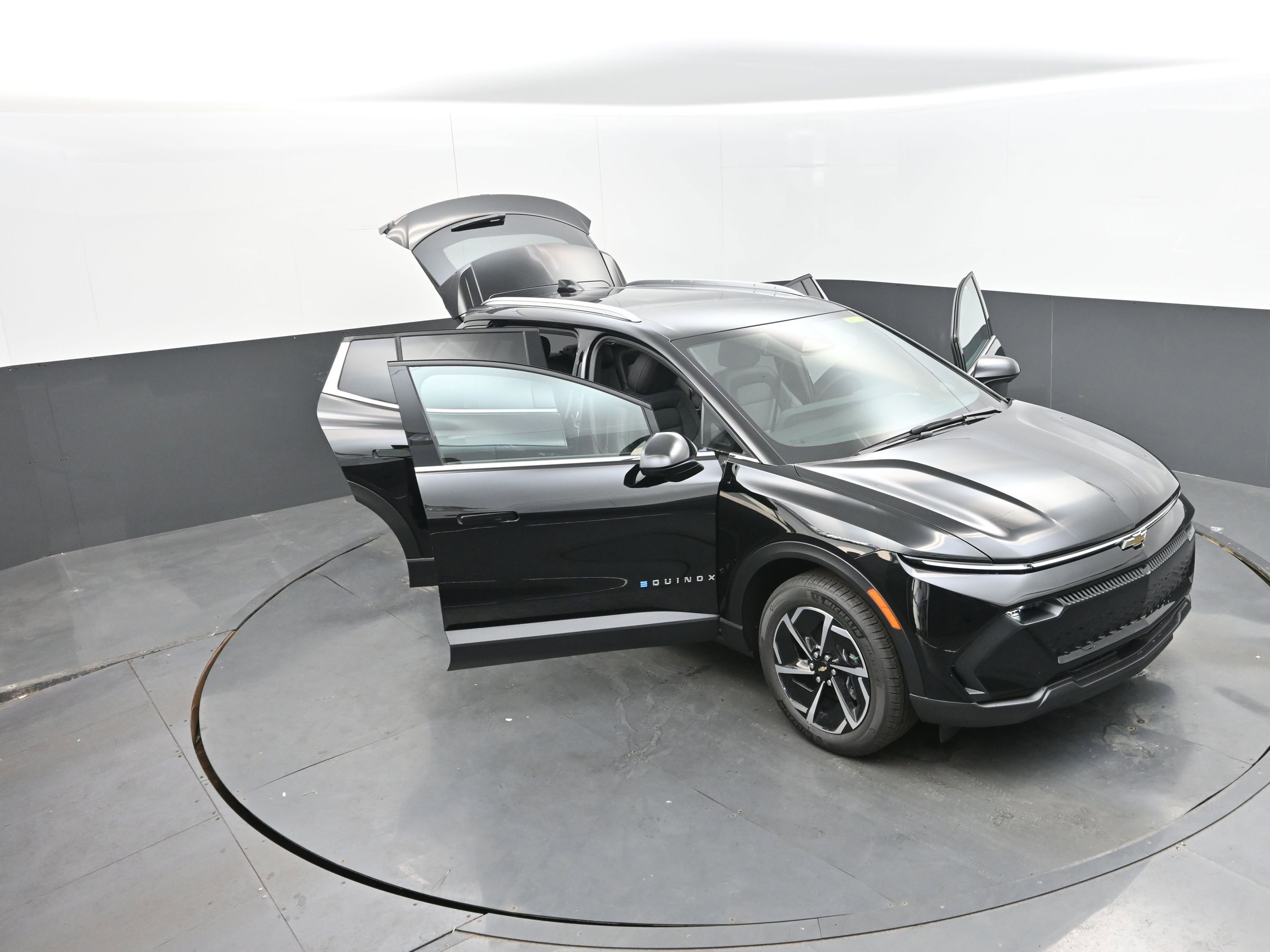 New 2026 Chevrolet Equinox EV LT image 39