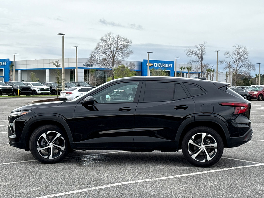 Used 2026 Chevrolet Trax RS w/ Sunroof Package image 21