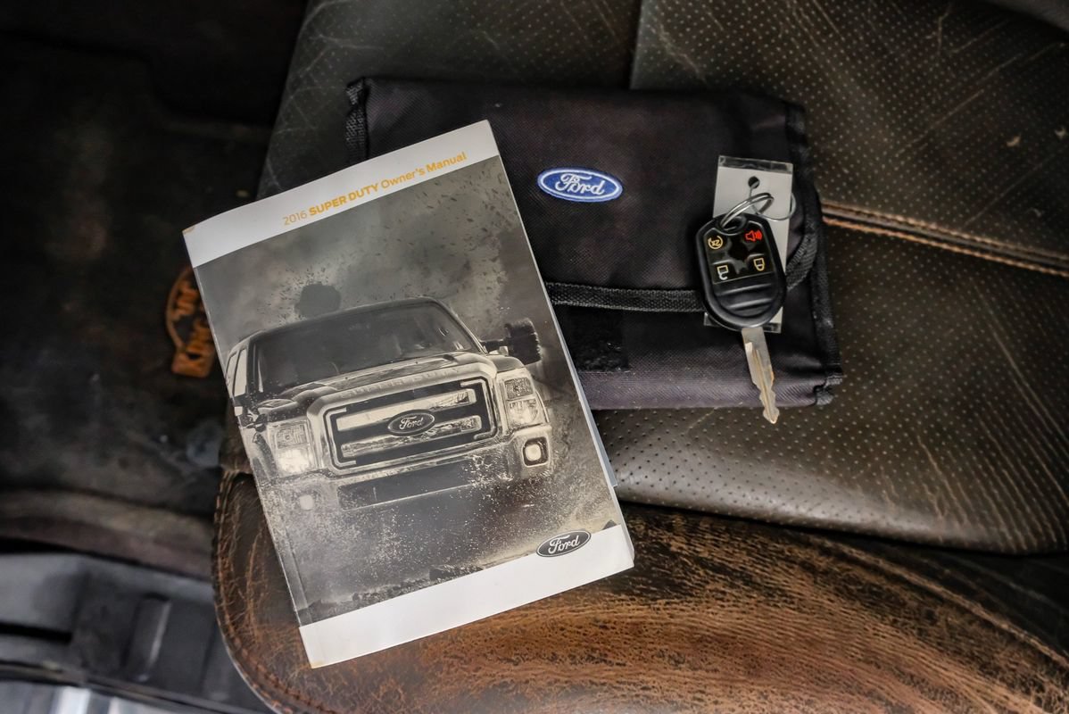 Used 2016 Ford F250 King Ranch w/ FX4 Off-Road Package AWD/4WD image 65