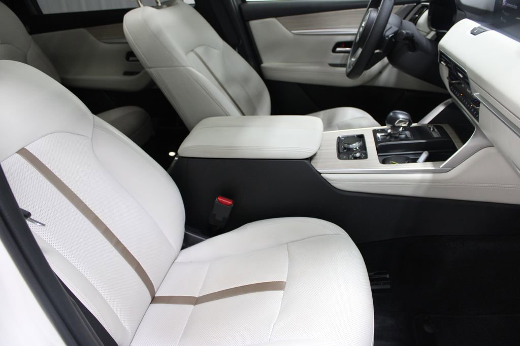 Used 2025 MAZDA CX-90 3.3 Turbo w/ Premium Plus Pkg image 23