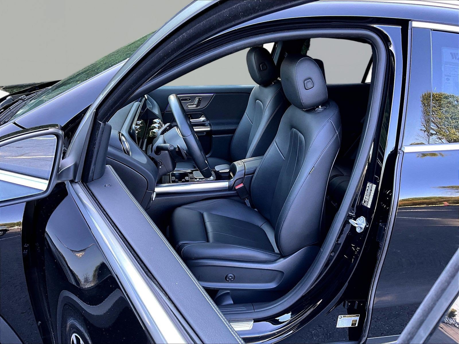 Used 2021 Mercedes-Benz GLA 250 4MATIC image 21