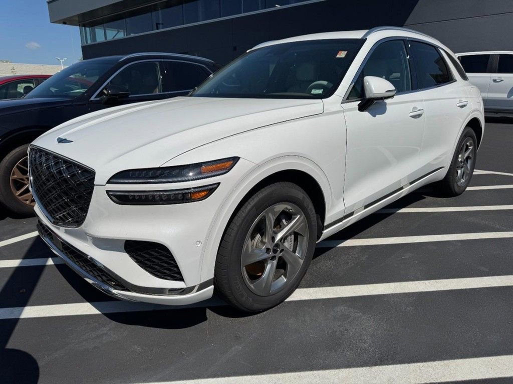 Certified 2026 Genesis GV70 2.5T Advanced AWD/4WD image 3