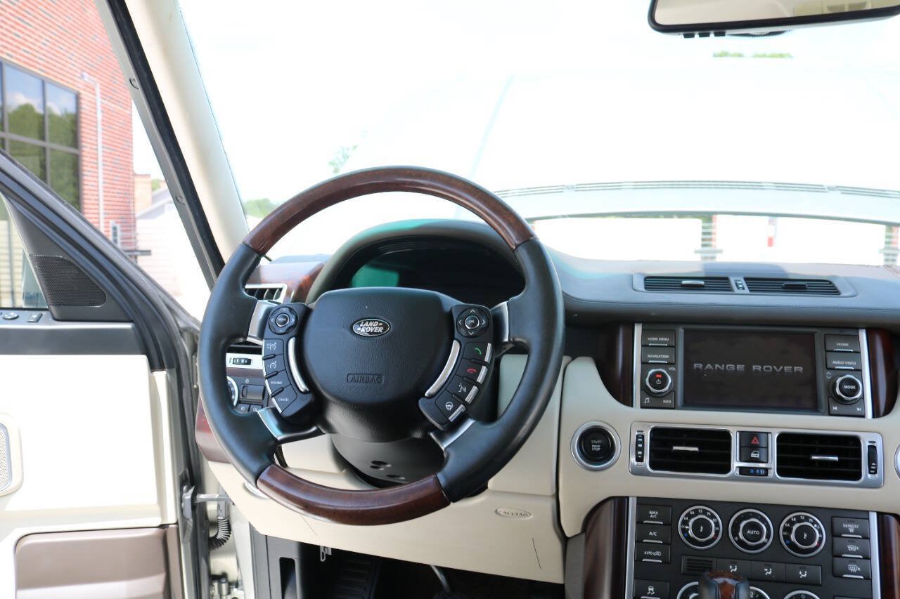 Used 2010 Land Rover Range Rover HSE LUX AWD/4WD image 30