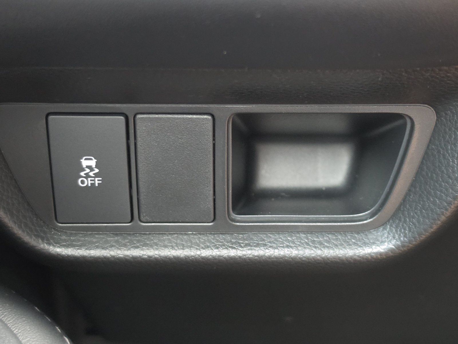 Certified 2026 Honda HR-V EX-L image 15