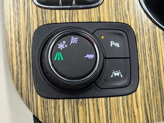 Used 2018 GMC Acadia Denali FWD image 41
