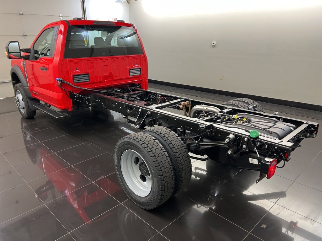 New 2025 Ford F550 4x4 Regular Cab Super Duty image 4