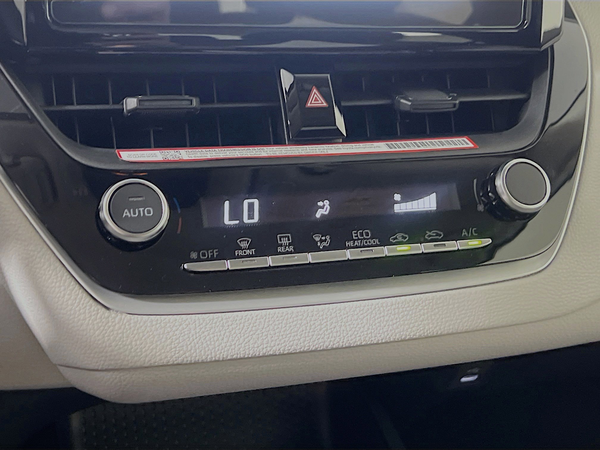 Used 2025 Toyota Corolla LE image 26