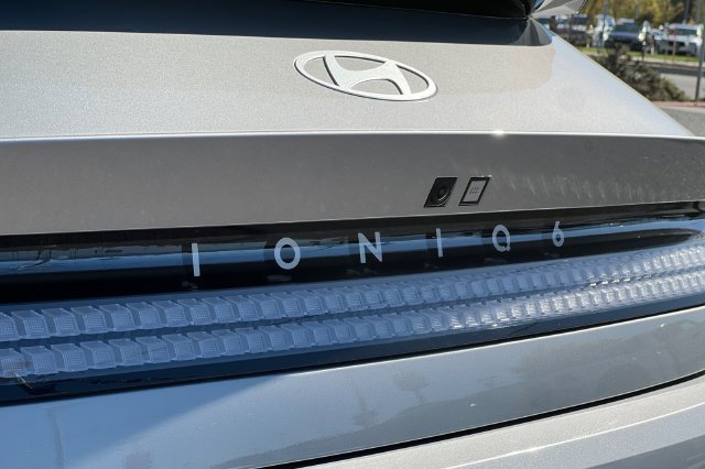 Used 2024 Hyundai Ioniq 6 SEL RWD image 33
