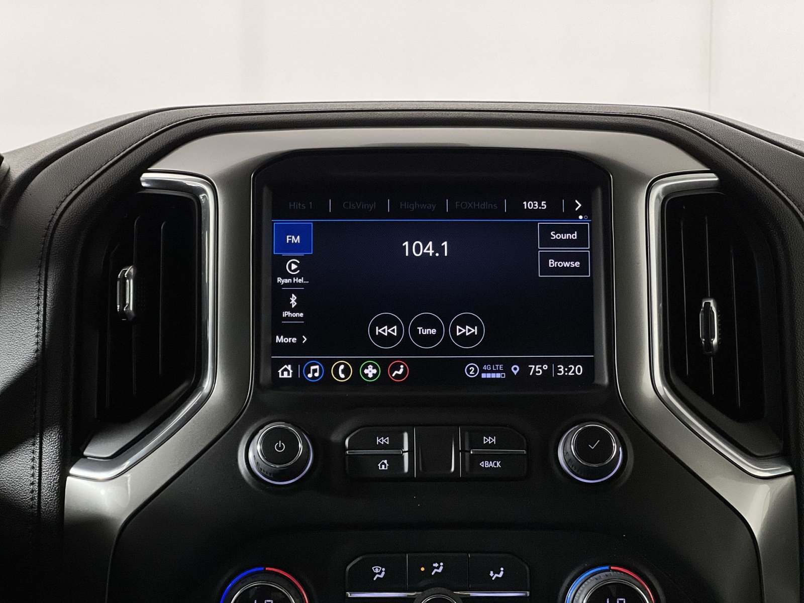 Used 2022 Chevrolet Silverado 1500 RST w/ All Star Edition Plus AWD/4WD image 18