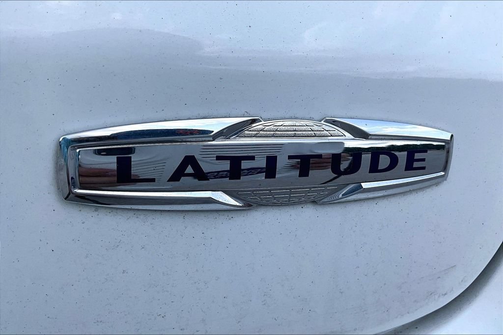 Used 2024 Jeep Compass Latitude AWD/4WD image 23