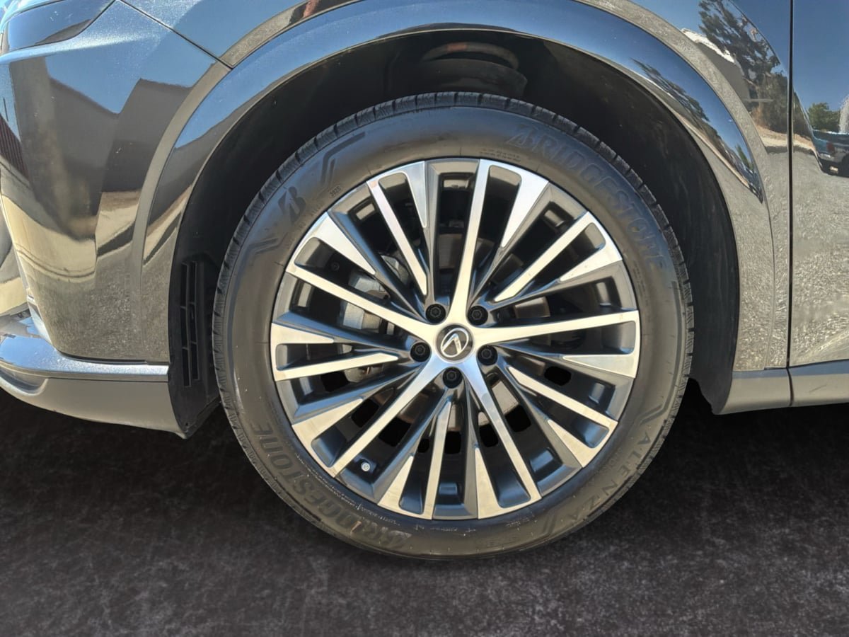 Used 2023 Lexus RX 350 Premium Plus w/ Cold Area Package FWD image 9