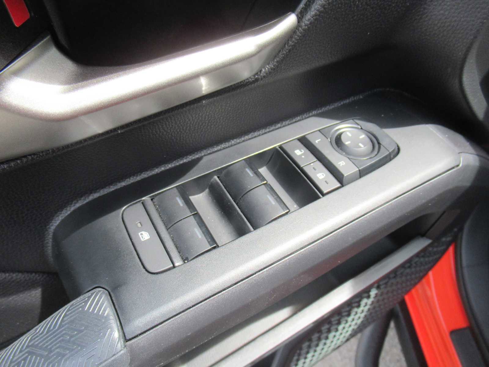 Used 2024 Toyota Tacoma TRD Off-Road image 15